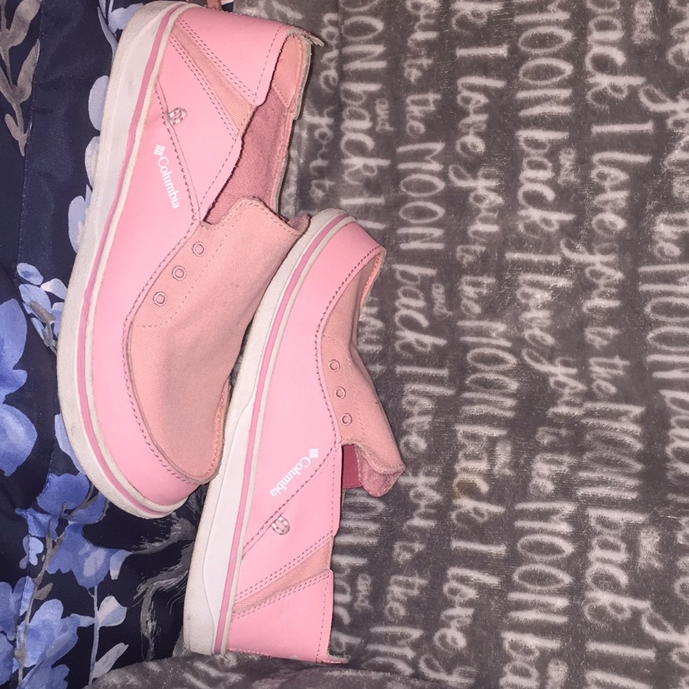 Columbia pink shoes